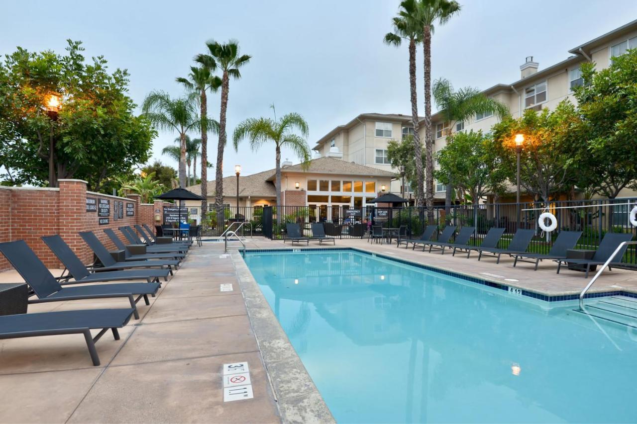Hotel Angeles Lax/el Segundo 3*